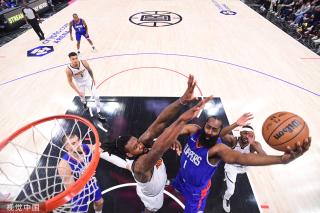 联赛中崭露 联赛中崭露