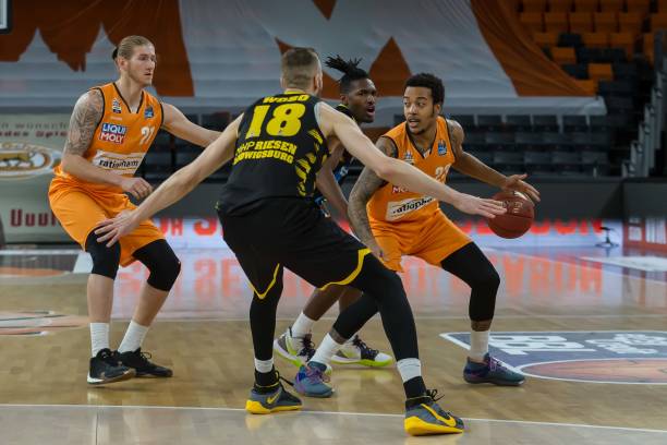 满期待与惊 满期待与惊